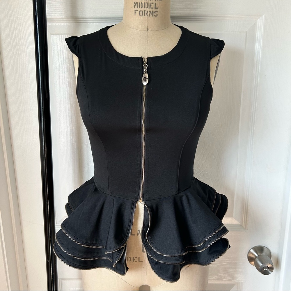 Olga Elegant Black Top